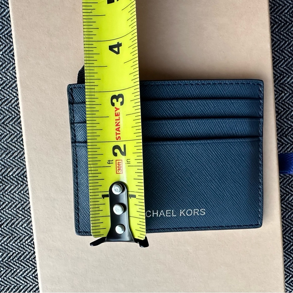 Michael Kors Men’s Tall Card Case in Dark Blue - Picture 14 of 17